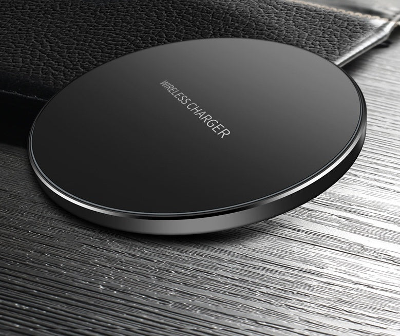 Sleek Wireless Fast Charge Pad – Quick & Reliable - GadgetNest Online Store